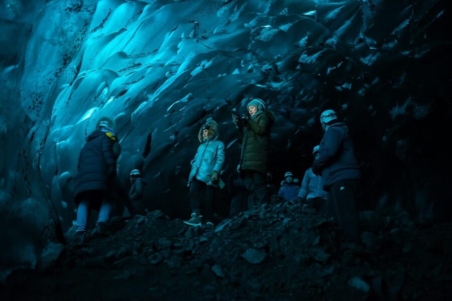 From Jökulsárlón: Vatnajökull Glacier Blue Ice Cave Tour - Meeting the super jeep beside Jökulsárlón