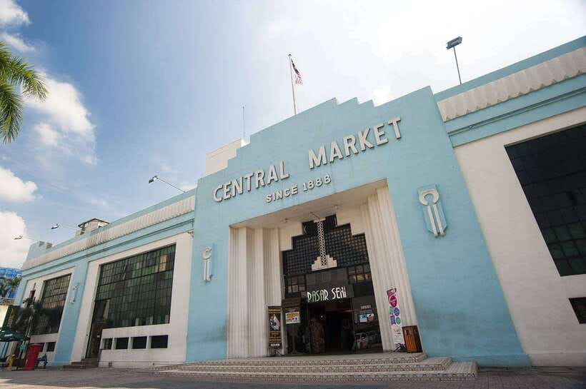 From Kuala Lumpur: Batu Caves Cultural Temple Tour - Central Market adds art and shopping