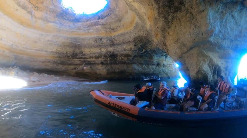 From Lagos: Scenic Cruise to the Benagil and Carvoeiro Caves - The high-speed run past Alvor and Portimão