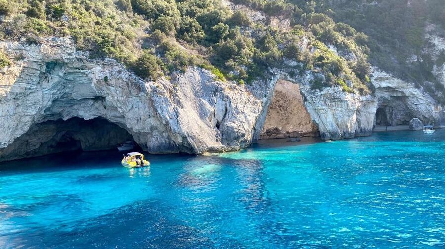 From Lefkimmi: Paxos, Antipaxos & Blue Caves Speedboat Tour - What the ride is really like