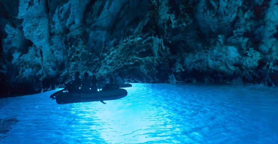 From Omis: Blue Cave & 5 Island Speedboat Tour - Who will enjoy this speedboat day