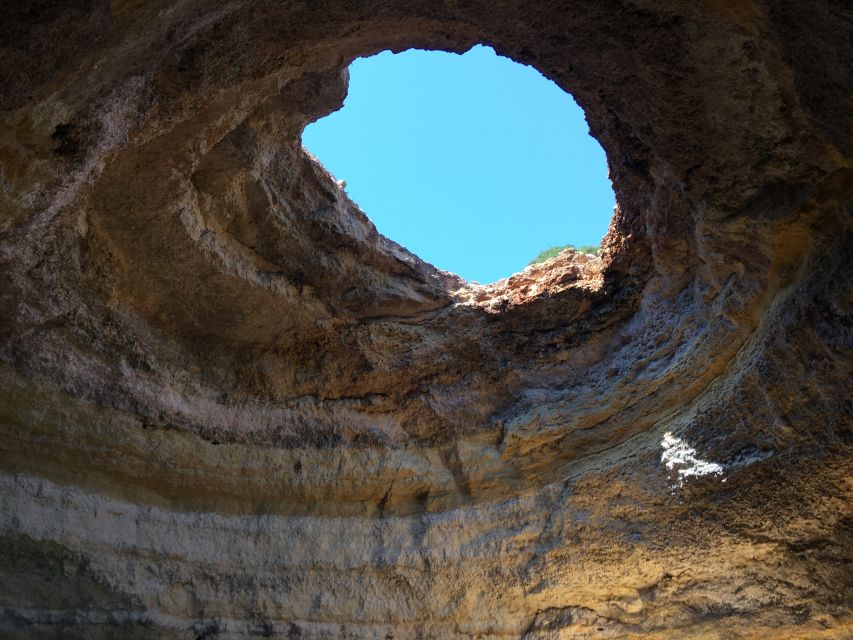 From Portimão: Benagil Cave & Marinha Beach Boat Tour - Cruising the Barlavento coast