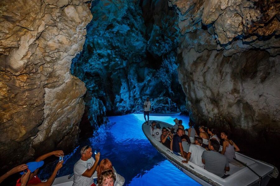 From Split: Blue Cave, Hvar, Mamma Mia, 5 Islands boat Tour - Komiža, the Mamma Mia stop on Vis