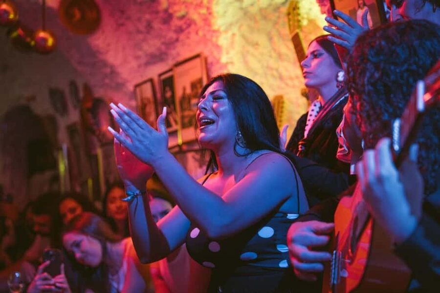 Granada: Los Amayas Cave Flamenco Show in Sacromonte - Price, timing, and cancellation flexibility