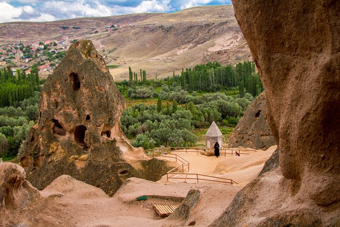 Green Cappadocia Underground City and Valleys Tour. Lunch incl. - Walking the Ihlara Valley beside the Melendiz River