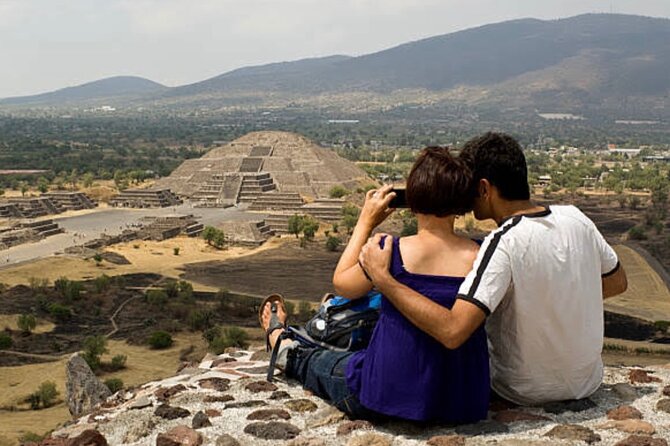 Guided Tour in Teotihuacan with Cave Breakfast and Transportation - Breakfast inside a Teotihuacan cave