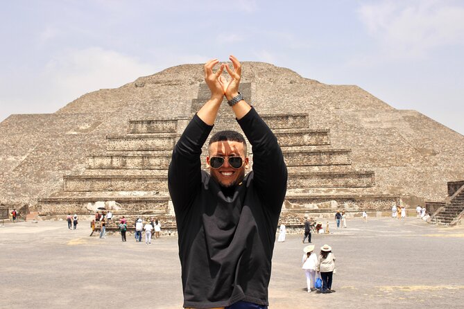 Guided Tour in Teotihuacan with Cave Breakfast and Transportation - The cacao workshop and regional drink tasting