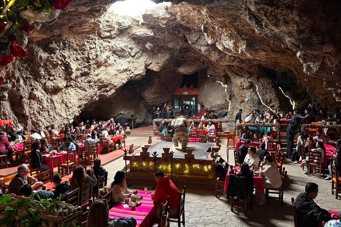 Guided Tour in Teotihuacan with Cave Breakfast and Transportation - Who should book this experience?