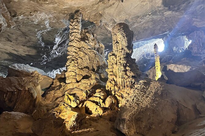Ha Long Bay Cruise Day Tour - Cave, Kayaking, Swimming & Lunch - Lunch, fruit, and the sunset party