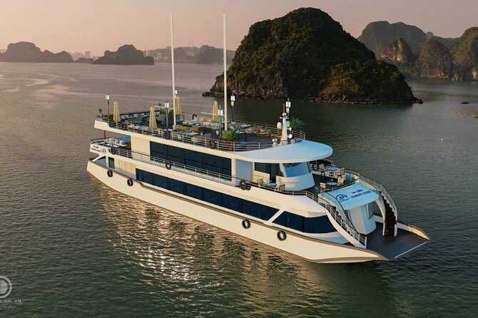 Halong Bay Day Tour By Diamond Era Cruise,Titop,Sung Sot & kayak - The 7:45 Hanoi pickup and long road to the bay