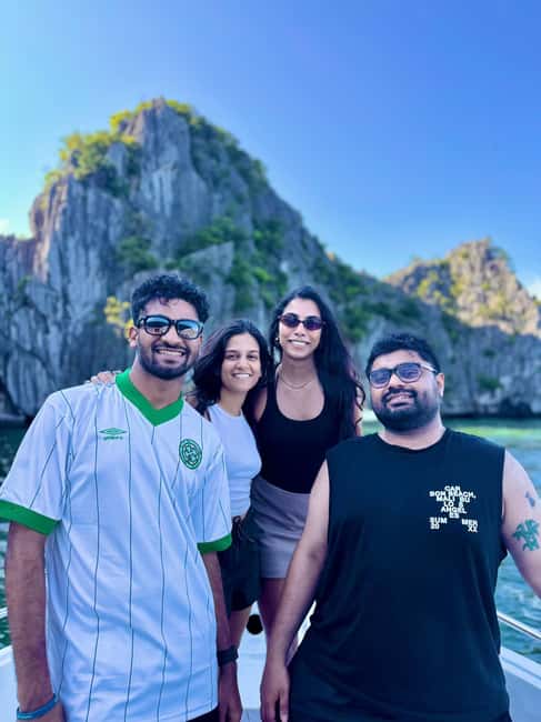Halong Bay: Luxury Day Cruise, Caves, Kayak & Buffet Lunch - Lunch with the bay outside your window