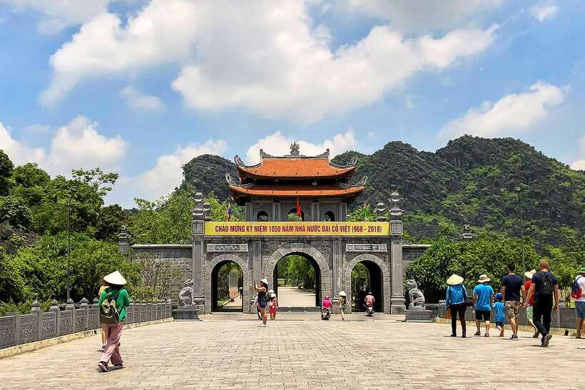 Hanoi/Ninh Binh: 1-Day Tam Coc/Trang An, Hoa Lu & Mua Caves - Hoa Lu, Vietnam’s tenth-century capital