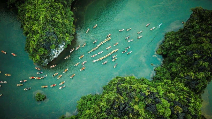 Hanoi: Ninh Binh- Hoa Lu - Trang An - Mua Cave - Best Seller - Trang An by Sampan: The Day’s Quiet Centerpiece
