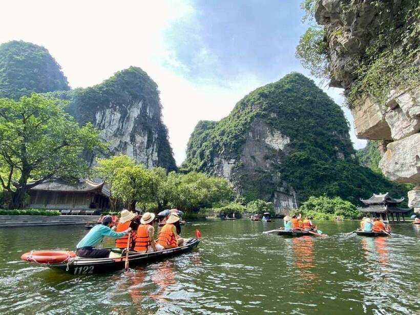 Hanoi: Ninh Binh- Hoa Lu - Trang An - Mua Cave - Best Seller - The Morning Ride From Hanoi to Hoa Lu