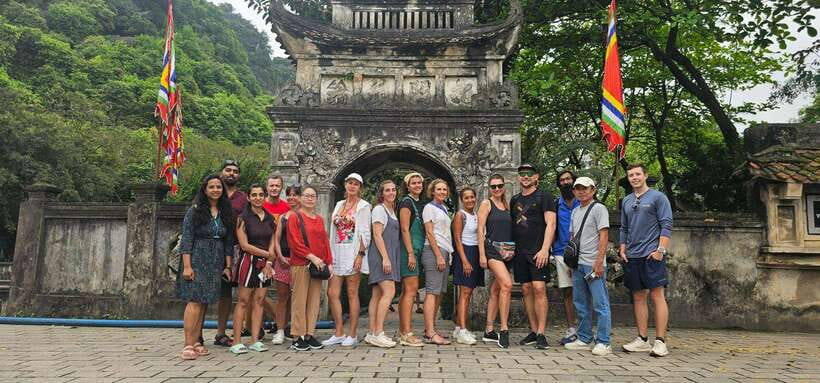Hanoi: Ninh Binh, Hoa Lu, Trang An & Mua Cave Day Trip - A Vietnamese buffet lunch in the countryside