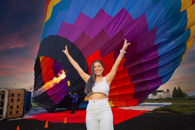 Hot Air Balloon Flight with Breakfast Cave and Pyramids Tour - Safety is a real part of the morning