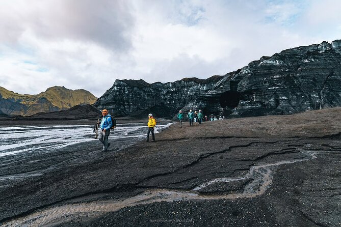 Ice Cave Tour from Vík - Weather, Clothing, and Physical Effort