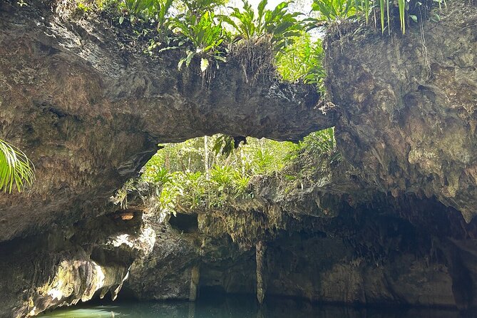 Jade Caverns Private Jeep Tour with Lunch and Snorkeling - The chocolate, tortilla, and tequila stop