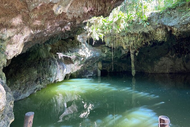 Jade Caverns Private Jeep Tour with Lunch and Snorkeling - El Mirador’s rocks, caves, and blowholes