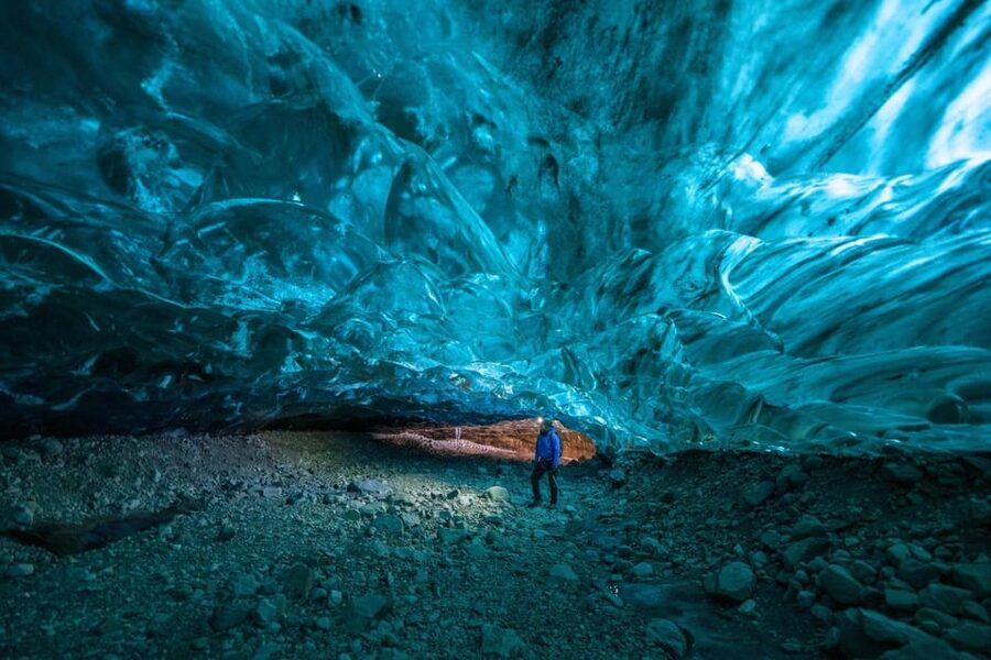 Jökulsárlón: The Original Ice Cave Tour on Vatnajökull - The 4x4 approach to the glacier