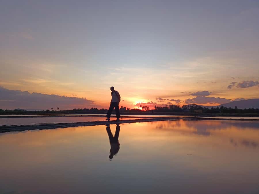 Kampot Countryside include Pepper farm, Salt field & Lake - Brateak Krola Lake and a difficult chapter