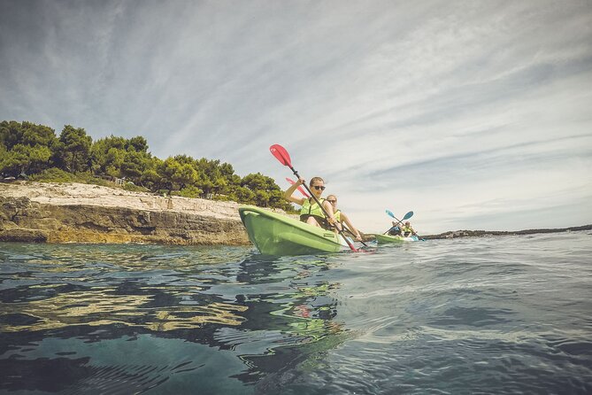 Kayak tour in Pula to Valley of Tears/free drinks+photos included - Drinks, photos, and the value of $60.49