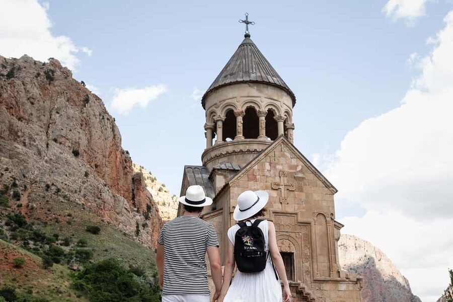 Khor Virap, Noravank and Birds' Cave Trip with Wine Tasting - Why this day trip earns attention