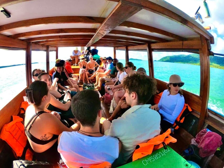 Koh Lanta: 4 Islands and Emerald Cave Tour by Longtail Boat - Koh Ngai: a proper beach lunch