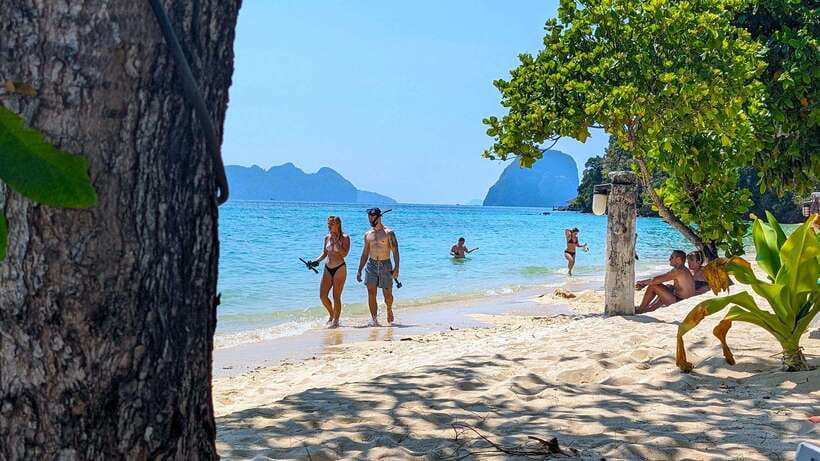 Koh Lanta: 4 Islands, Emerald Cave & Koh Kradan by Longtail - The longtail ride: scenic, noisy, and sometimes wet