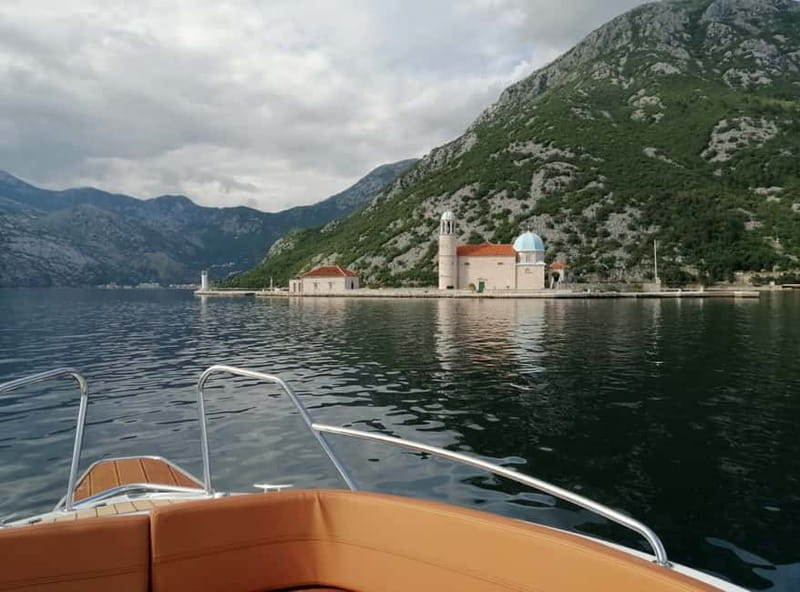 Kotor: Speedboat Tour to Blue Cave and Our Lady of the Rocks - Past fishing villages toward Mamula Island