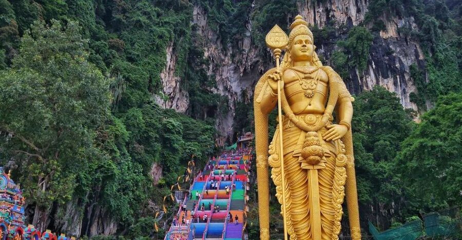 Kuala Lumpur: Batu Caves Half-Day Tour with Pick-Up Option - The return through Gombak District