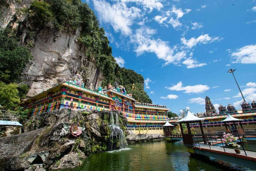 Kuala Lumpur: Batu Caves, Ramayana Caves & Kanching Falls - Kanching Falls brings the day into the rainforest