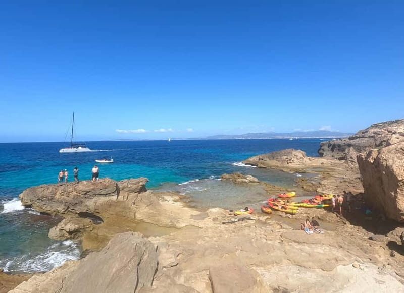 Mallorca: Sea Caves Kayaking Tour, Snorkeling & Snack - Who should book this activity?