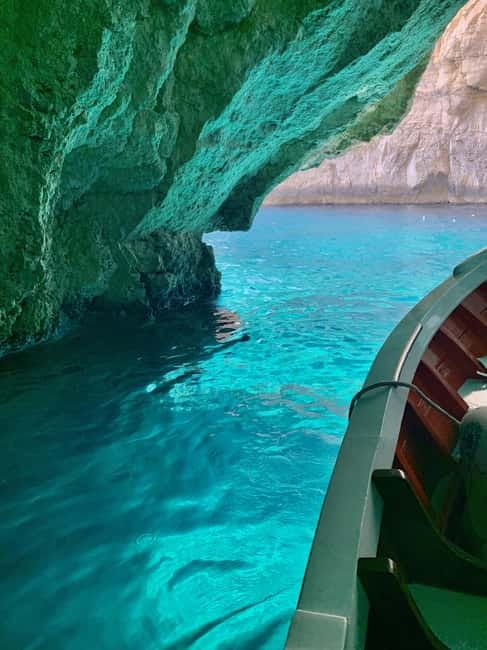 Malta: 5 hr Vintage Bus Tour - Mdina & Blue Grotto inc. food - Siġġiewi turns sightseeing into a food stop