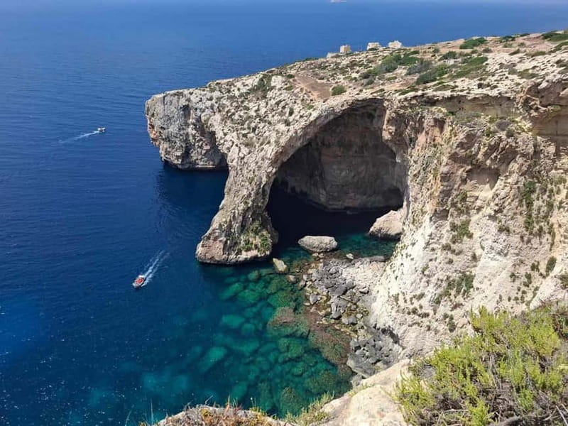 Malta: 5 hr Vintage Bus Tour - Mdina & Blue Grotto inc. food - Marsaxlokk: fishing boats and a quick first look