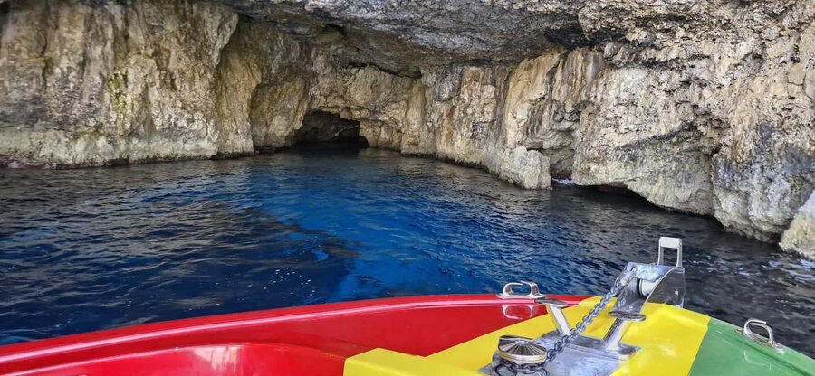 Malta: Blue Lagoon, Caves & around Comino Private Speedboat - Why a private Comino boat makes sense