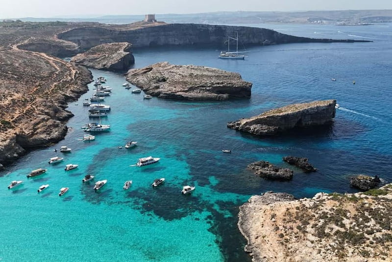 Malta: Blue Lagoon, Caves & around Comino Private Speedboat - Elephant Rock and the return cruise