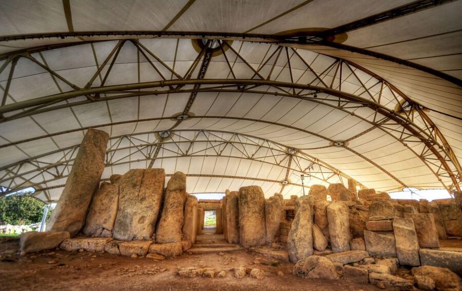Malta: Prehistoric Temples, Limestone Heritage & Blue Grotto - Ħaġar Qim: huge stones and an older Malta