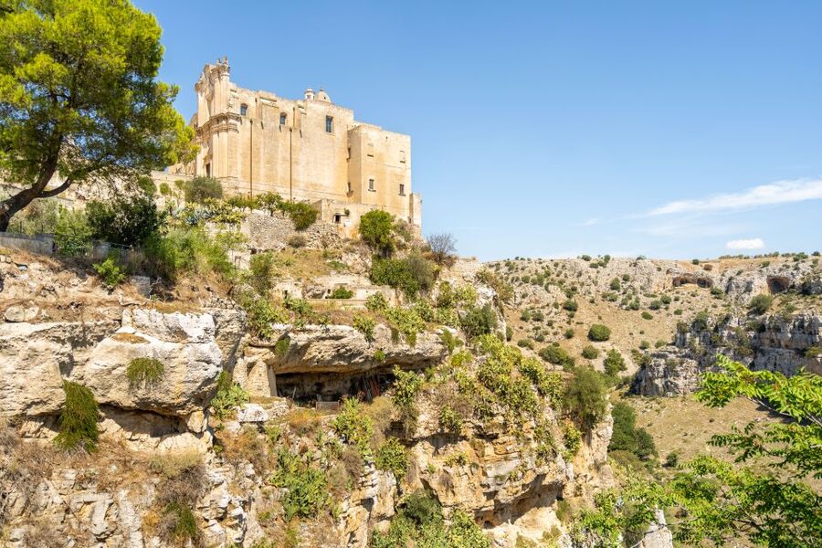 Matera: Sassi Tour with Cave House and Rupestrian Church - Why a guided walk helps in Matera