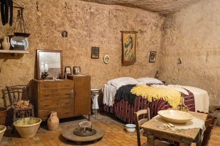 Matera: Sassi Tour with Cave House and Rupestrian Church - Seeing both Sasso Barisano and Sasso Caveoso