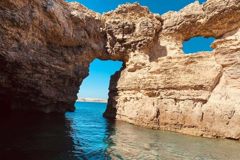Mellieha: 1:00pm Speedboat round Comino Caves 2h Blue Lagoon - Elephant Rock and the Santa Maria Caves
