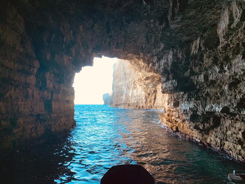 Mellieha: Speedboat Trip Round Comino Caves 2h @ Blue Lagoon - Key points before you book