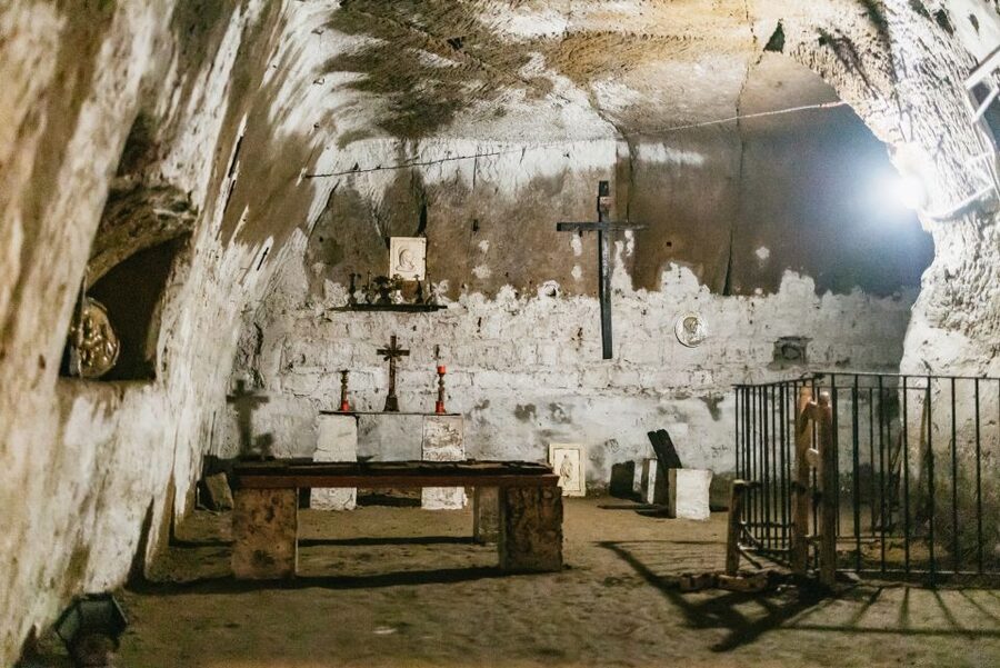 Naples: Spanish Quarters Underground Guided Tour - What makes this underground walk worth your hour