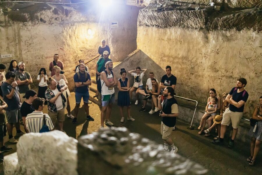 Naples: Spanish Quarters Underground Guided Tour - The Neapolitan Aqueduct and the marks on the walls