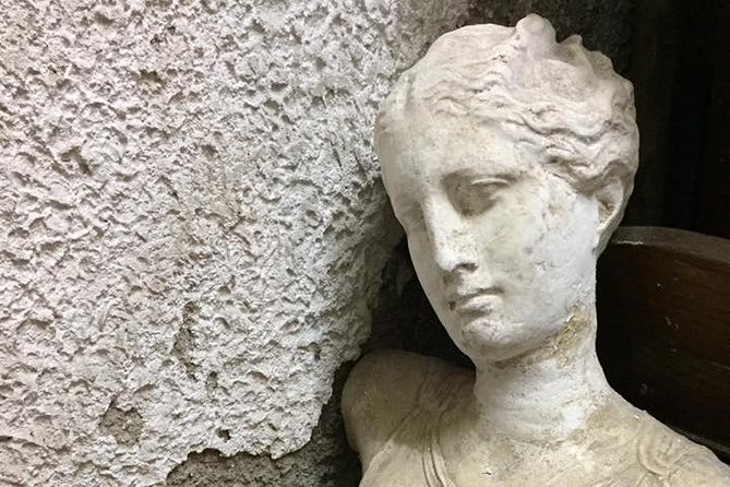 Naples Underground Spanish Quarters with Guide - The guides are the heart of the experience