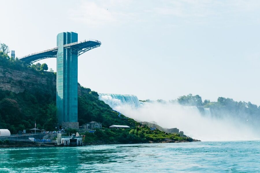 Niagara Falls: Cave of the Winds, Boat Ride, & Trolley Tour - How the guides shape the day