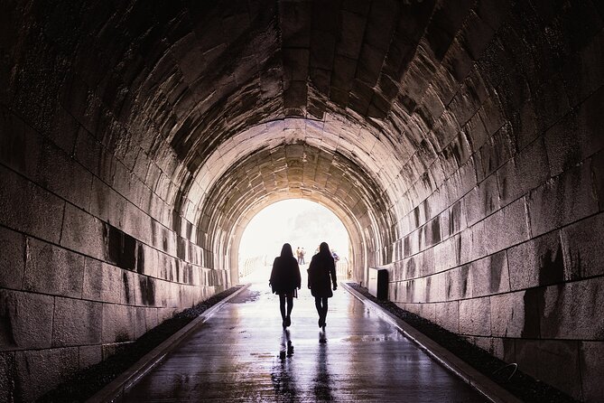 Niagara Underground Tour: Power Station and Tunnel Under Falls - Why this tour tells a fuller Niagara story