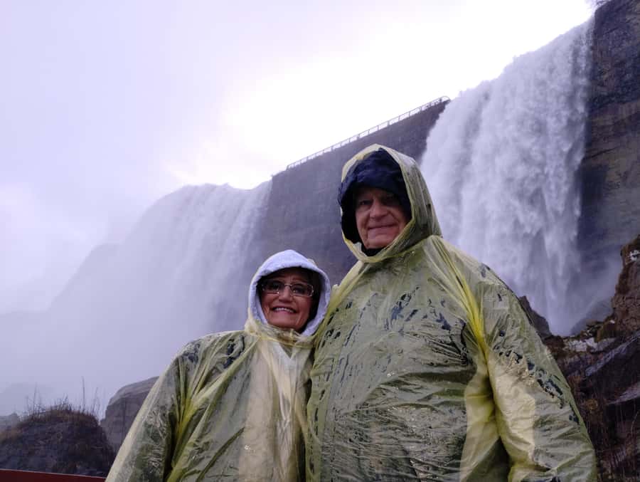 Niagra Falls, USA Side: Boat, Cave and Shuttle pass Tour - Trolley rides and getting around Goat Island