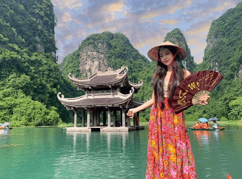 Ninh Binh: Bai Dinh, Trang An, and Mua Cave Small-Group Tour - The Trang An boat ride through caves and limestone peaks