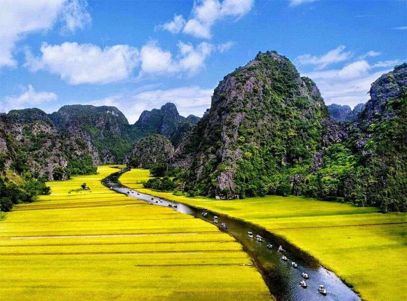 Ninh Binh: Bai Dinh, Trang An, and Mua Cave Small-Group Tour - Transport, guide quality, and the small-group advantage